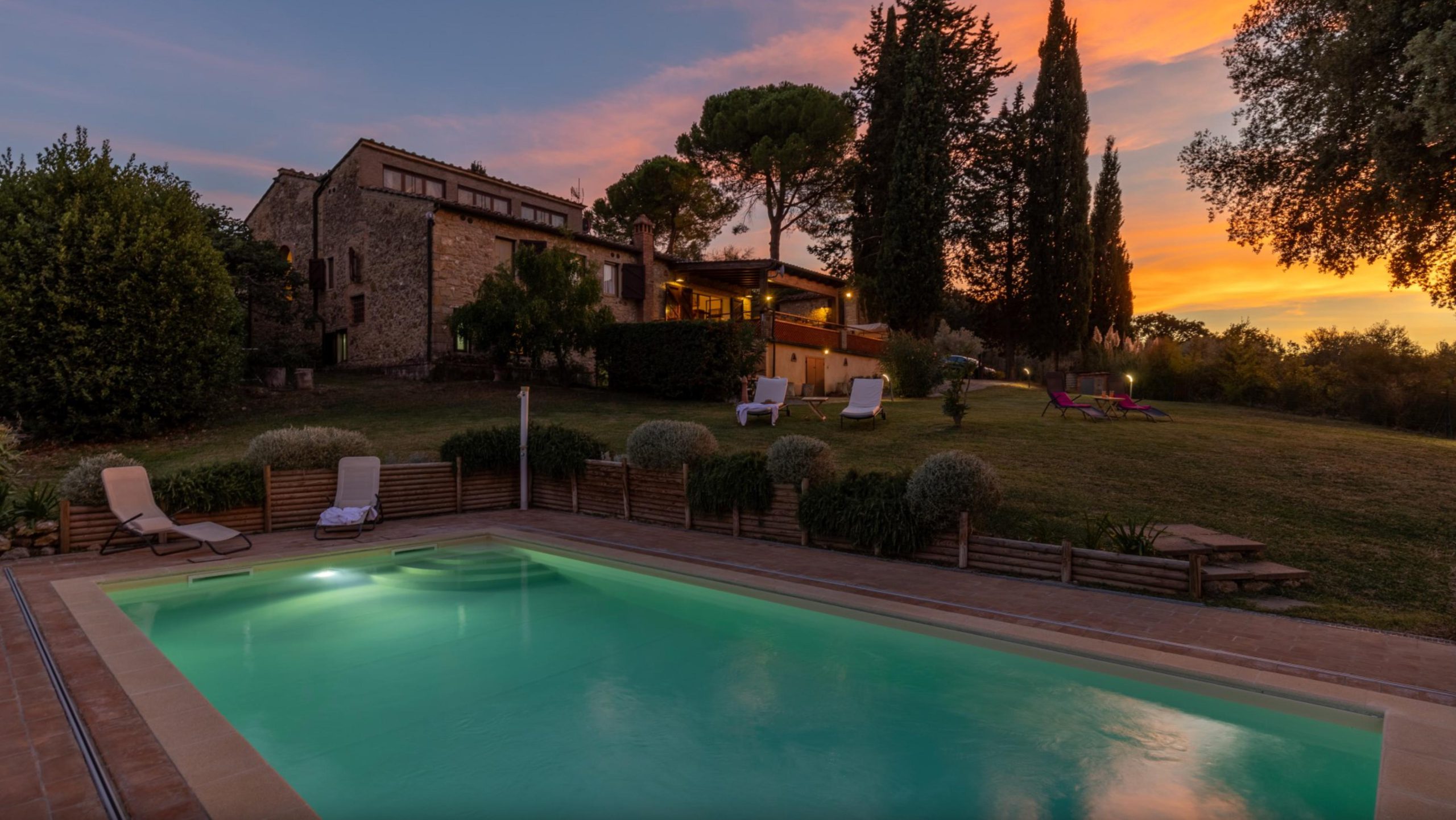 villa di pregio con piscina in Toscana