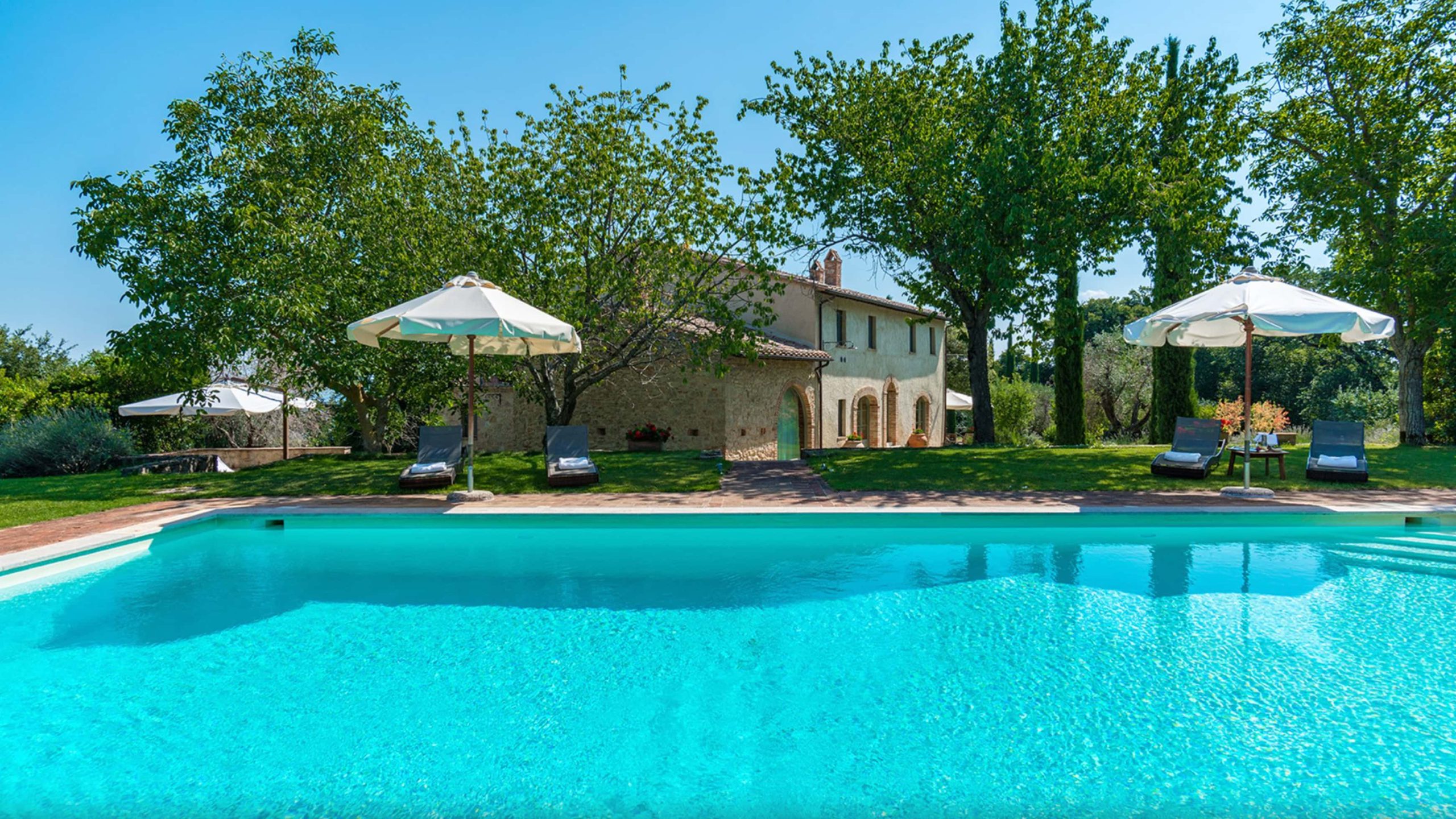 villa con piscina a Cetona  in Toscana